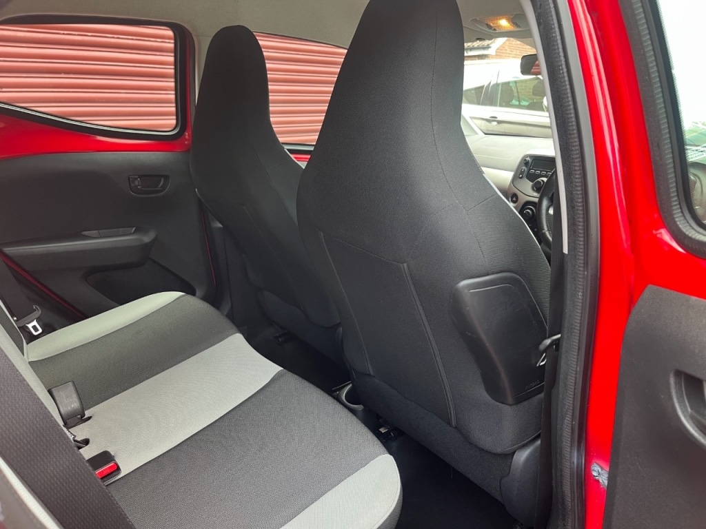 Used Toyota AYGO 2015 for sale - 76375802: Photo 18