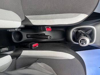 2015 - 1.0 VVT-i X-Play 5dr