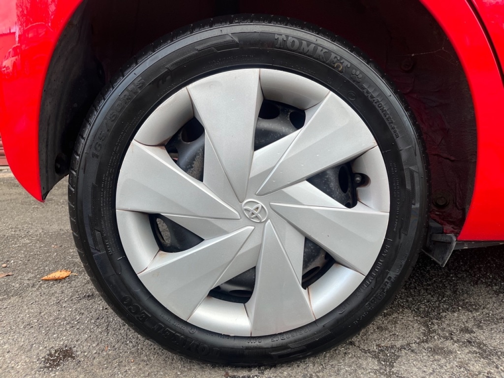 Used Toyota AYGO 2015 for sale - 76375802: Photo 31