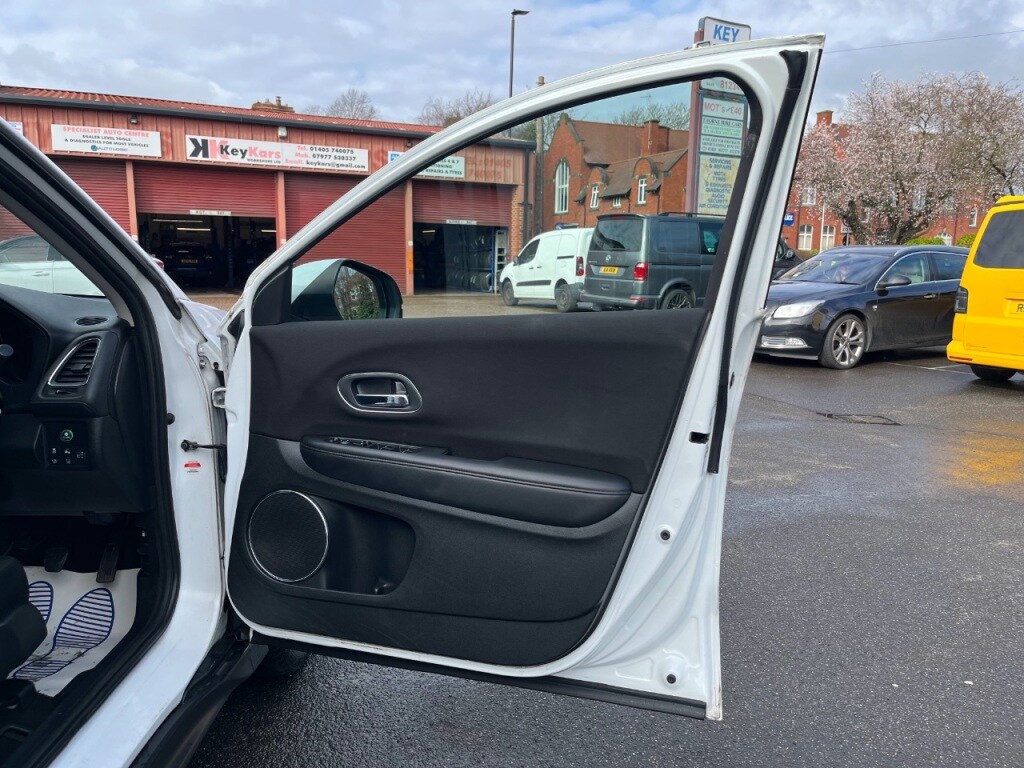 Used Honda HR-V 2016 for sale - 77703357: Photo 30