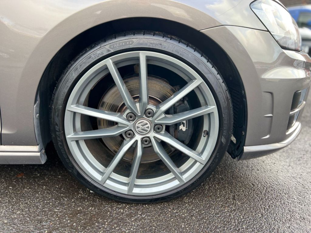 Used Volkswagen Golf 2017 for sale - 77493899: Photo 11