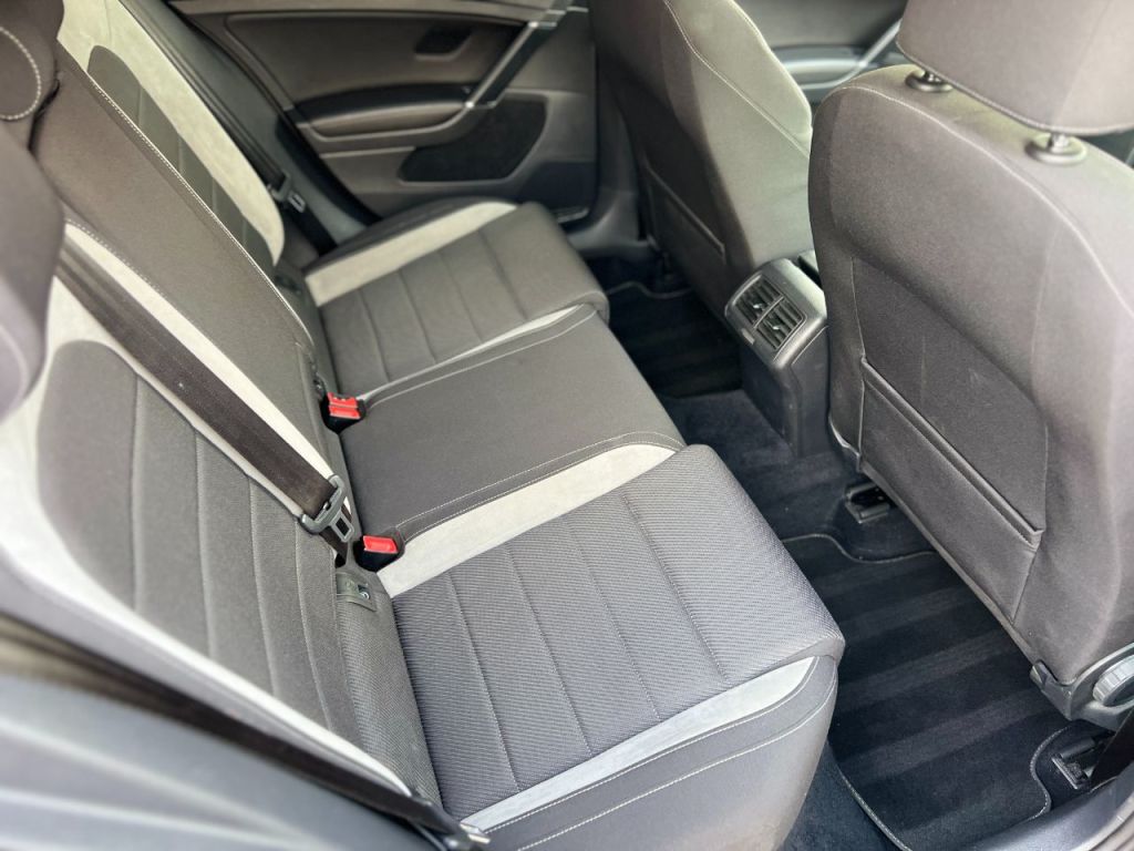 Used Volkswagen Golf 2017 for sale - 77493899: Photo 17