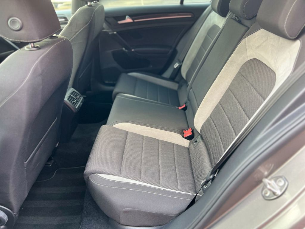 Used Volkswagen Golf 2017 for sale - 77493899: Photo 19