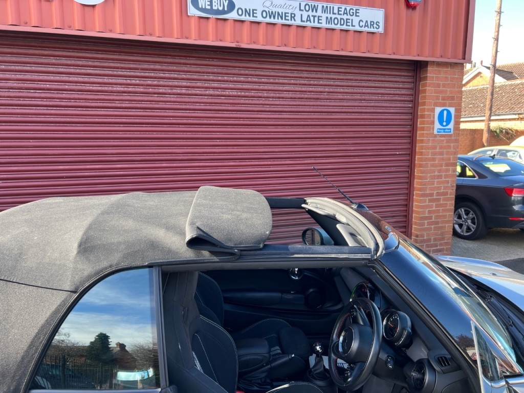 Used MINI Convertible 2020 for sale - 78015850: Photo 12