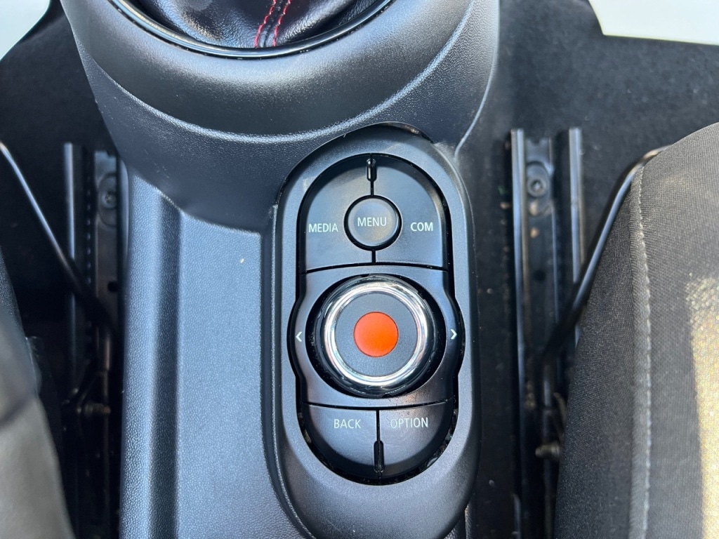 Used MINI Convertible 2020 for sale - 78015850: Photo 22