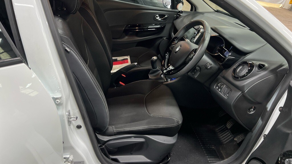 Used Renault Clio 2013 for sale - 78223365: Photo 11