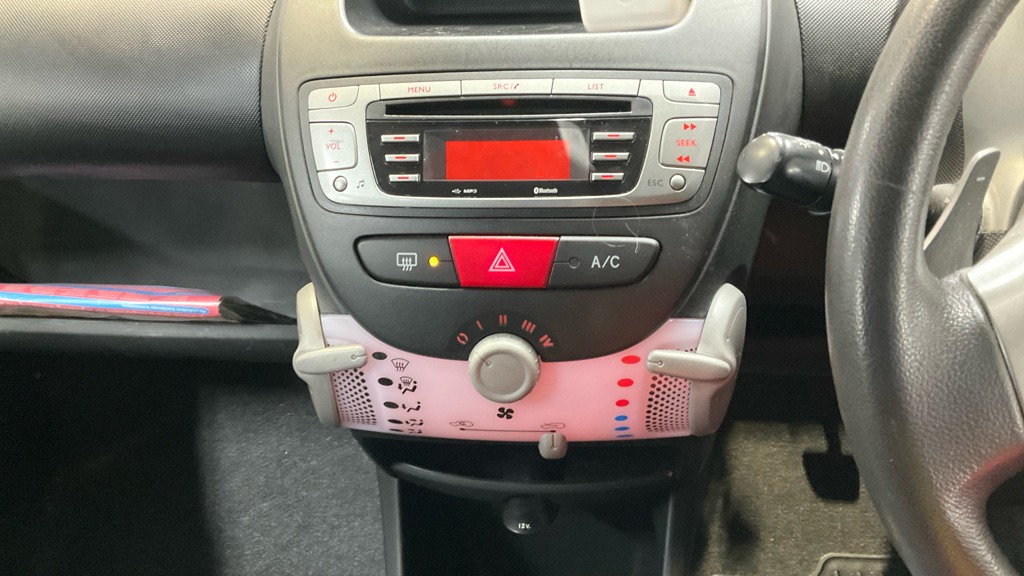 Used Toyota AYGO 2012 for sale - 76853497: Photo 11