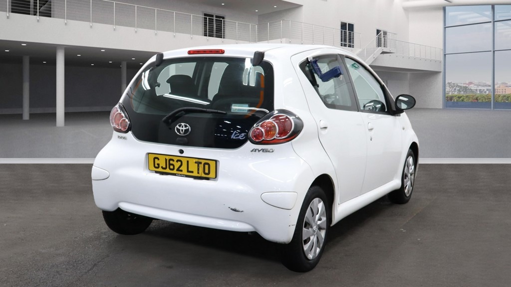 Used Toyota AYGO 2012 for sale - 76853497: Photo 4