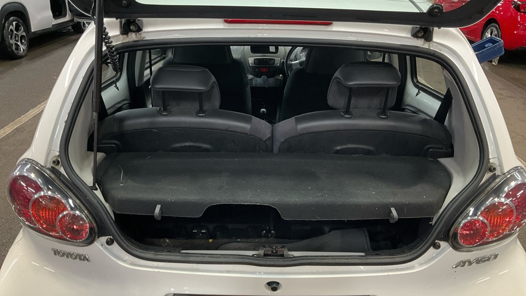 Used Toyota AYGO 2012 for sale - 76853497: Photo 7