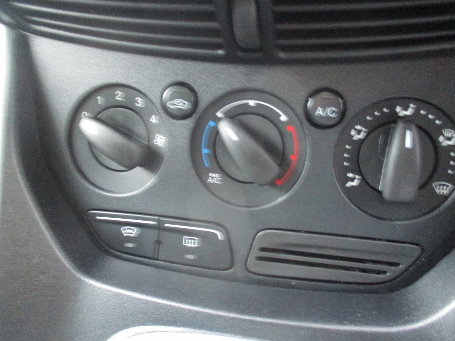 Used Ford C-Max 2011 for sale - 77318432: Photo 16