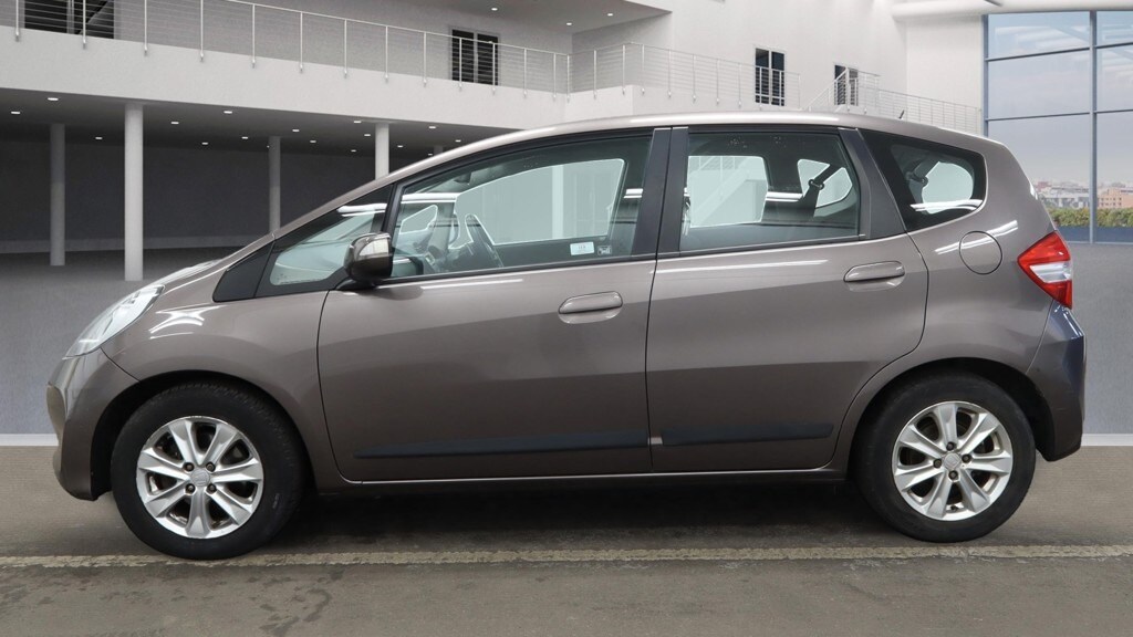 Used Honda Jazz 2011 for sale - 76553365: Photo 6