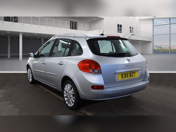 Used Renault Clio 2011 for sale - 77775478: Photo