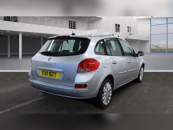 Used Renault Clio 2011 for sale - 77775478: Photo