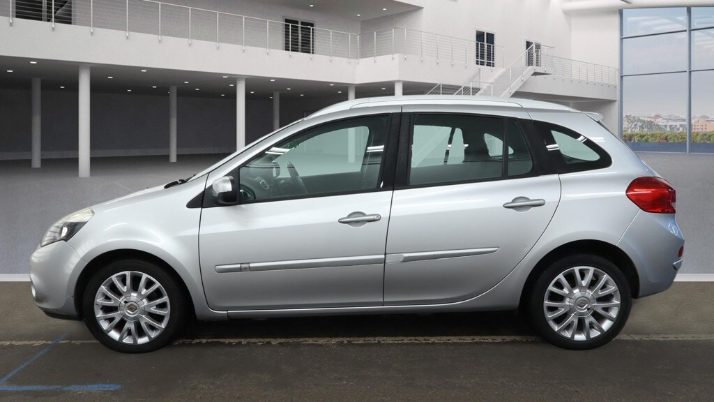 Used Renault Clio 2011 for sale - 77775478: Photo 6