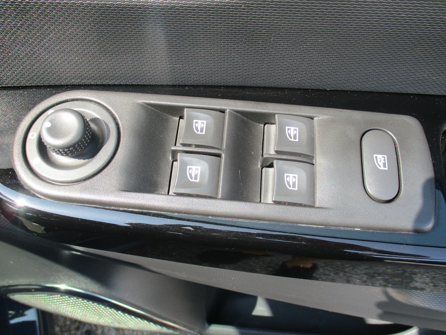 Used Renault Captur 2015 for sale - 75390482: Photo 15