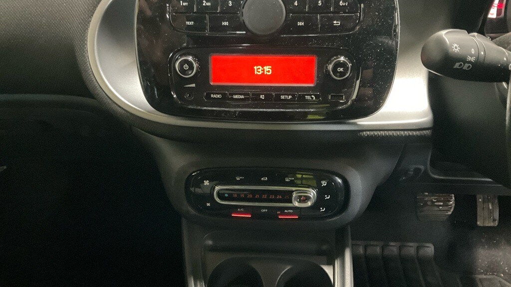 Used smart fortwo 2017 for sale - 77194999: Photo 11