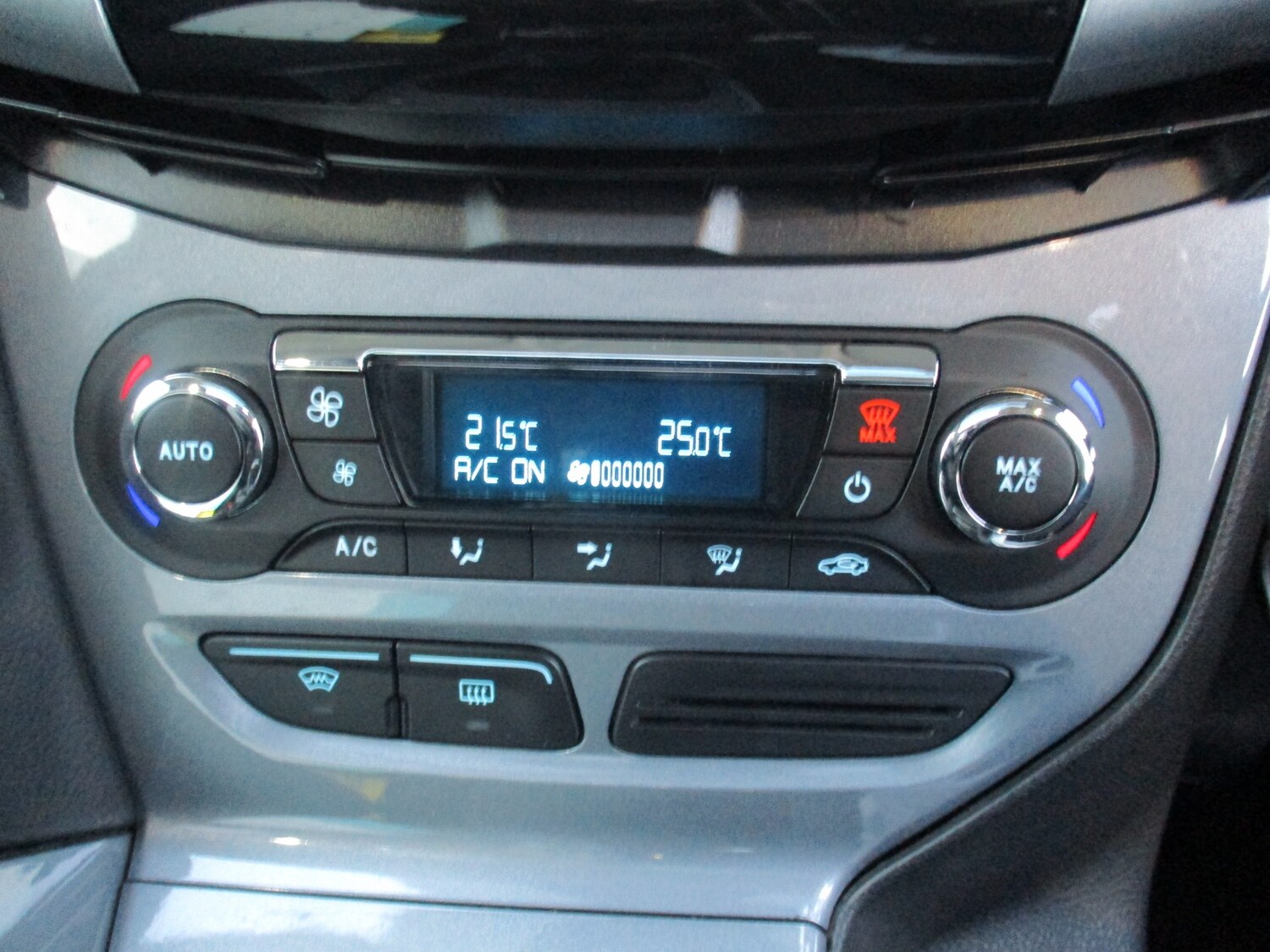 Used Ford Focus 2011 for sale - 76339815: Photo 19