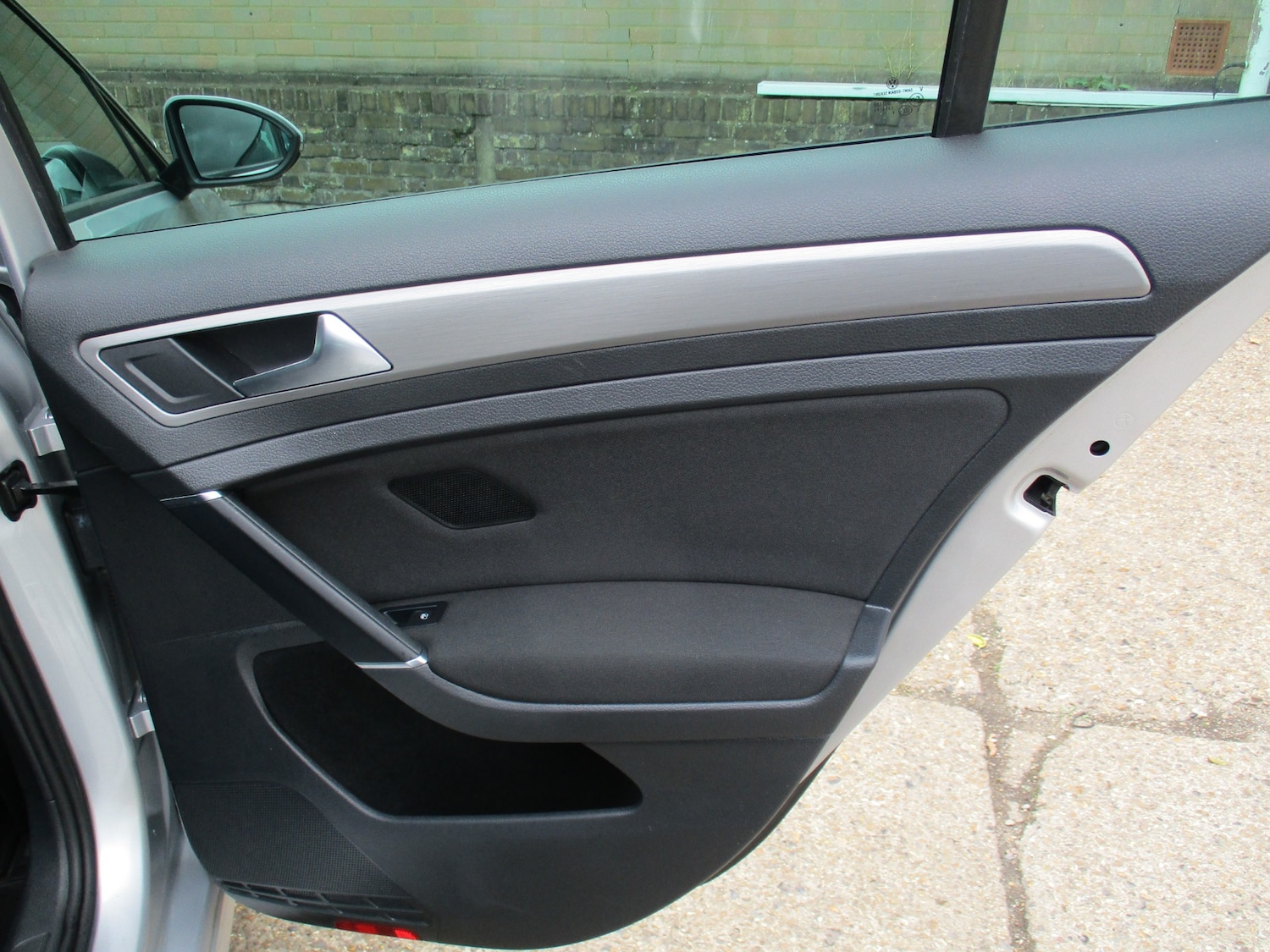 Used Volkswagen Golf 2017 for sale - 75918705: Photo 10