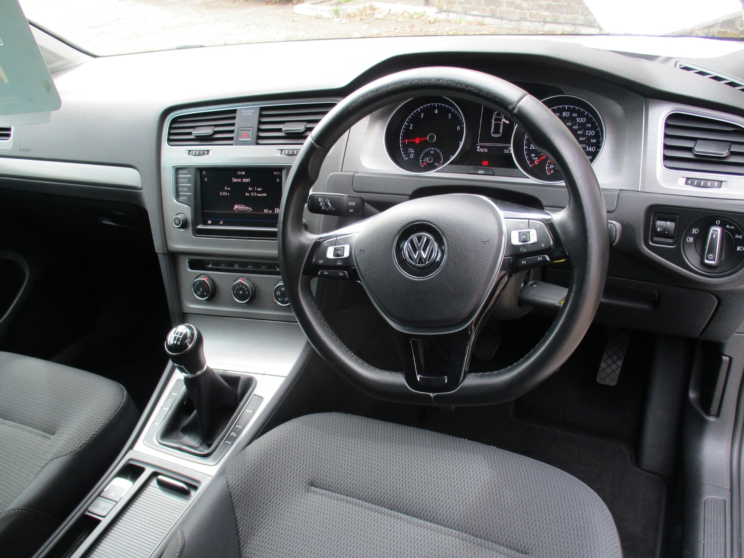 Used Volkswagen Golf 2017 for sale - 75918705: Photo 14