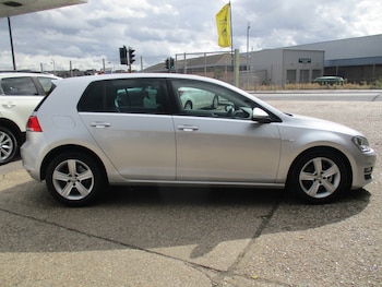 Used Volkswagen Golf 2017 for sale - 75918705: Photo