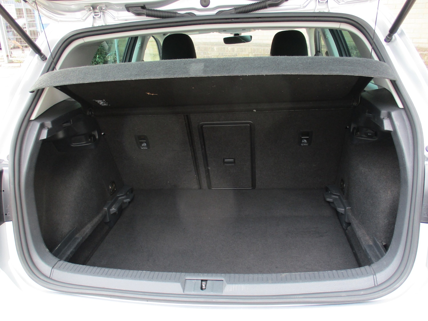 Used Volkswagen Golf 2017 for sale - 75918705: Photo 7