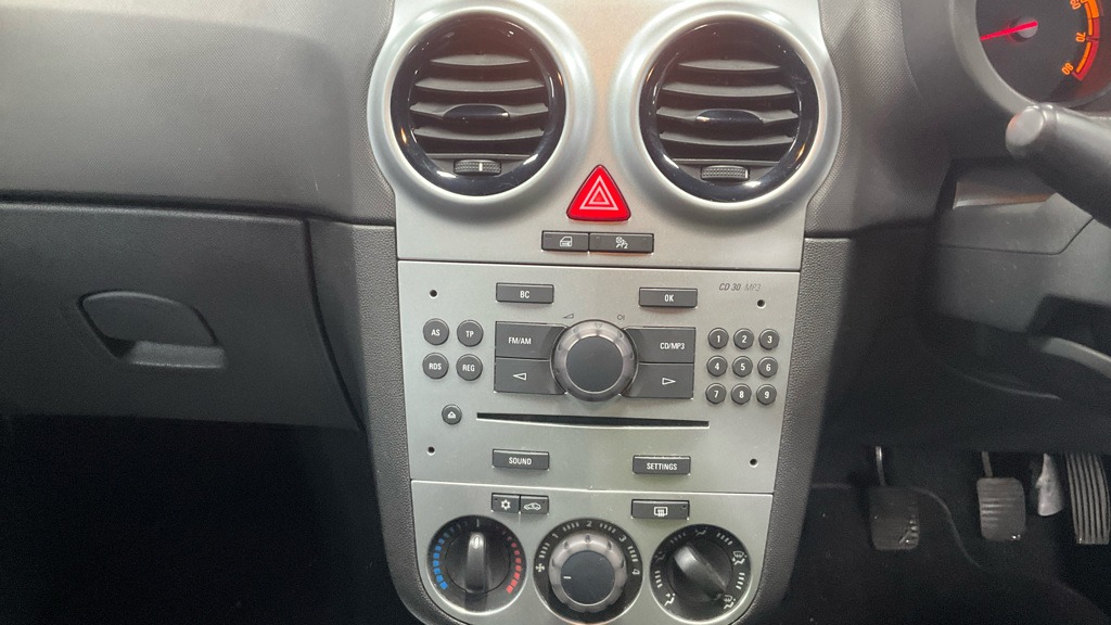 Used Vauxhall Corsa 2012 for sale - 77831839: Photo 11