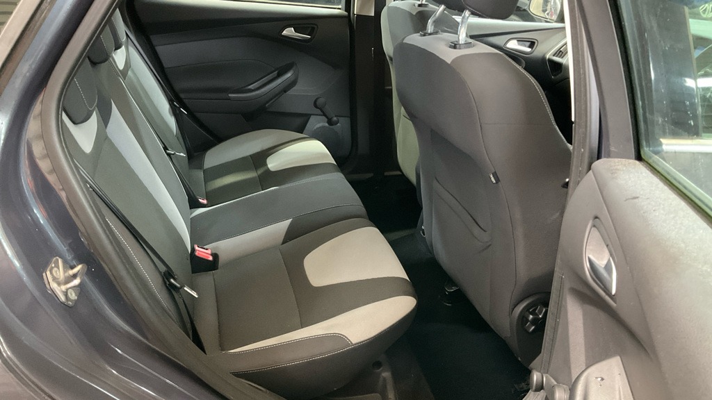 Used Ford Focus 2011 for sale - 77813219: Photo 8