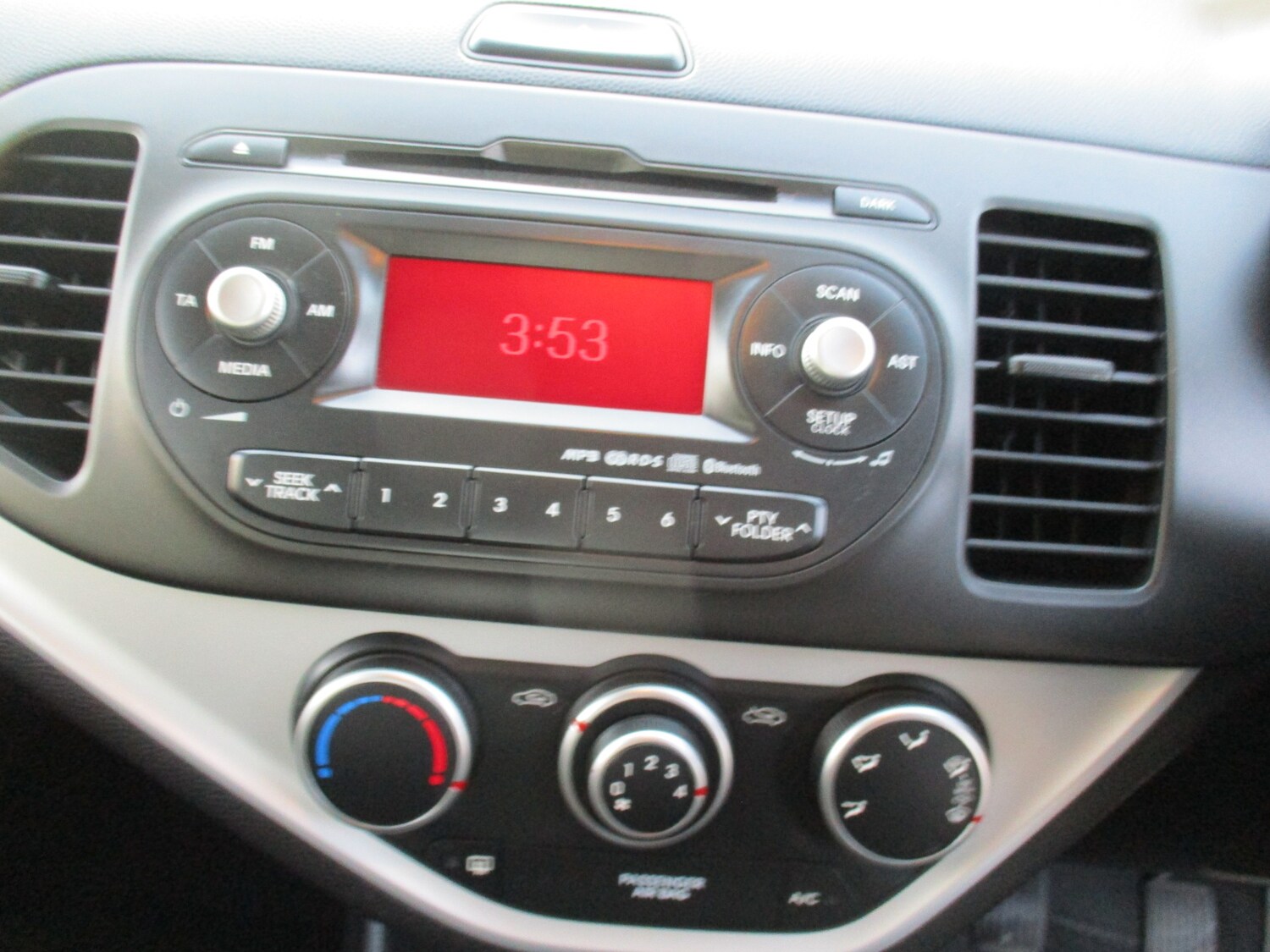 Used Kia Picanto 2011 for sale - 76718669: Photo 19