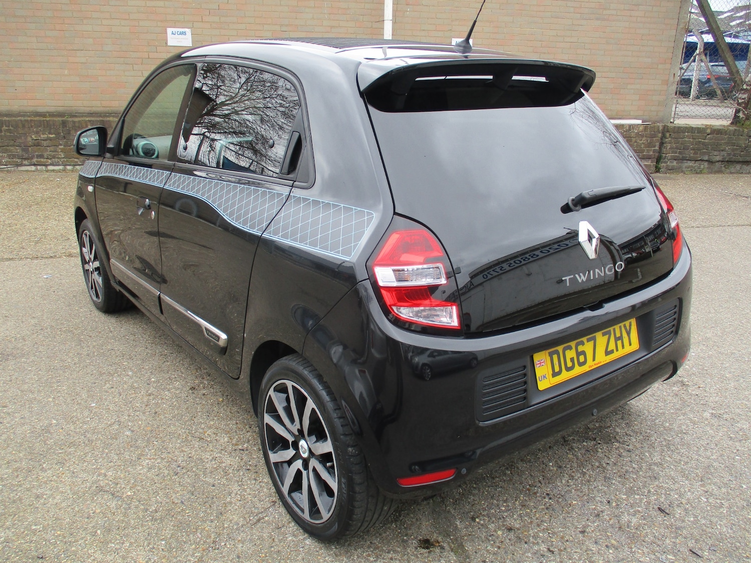 Used Renault Twingo 2017 for sale - 77996666: Photo 4