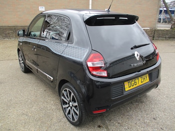 Used Renault Twingo 2017 for sale - 77996666: Photo