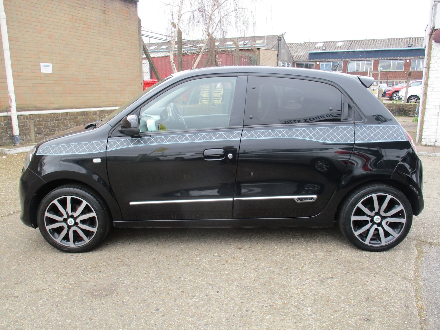 Used Renault Twingo 2017 for sale - 77996666: Photo 5