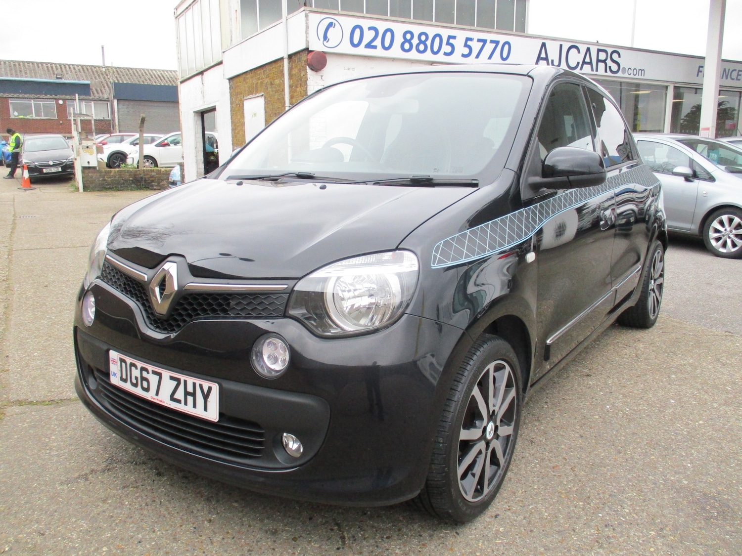Used Renault Twingo 2017 for sale - 77996666: Photo 6