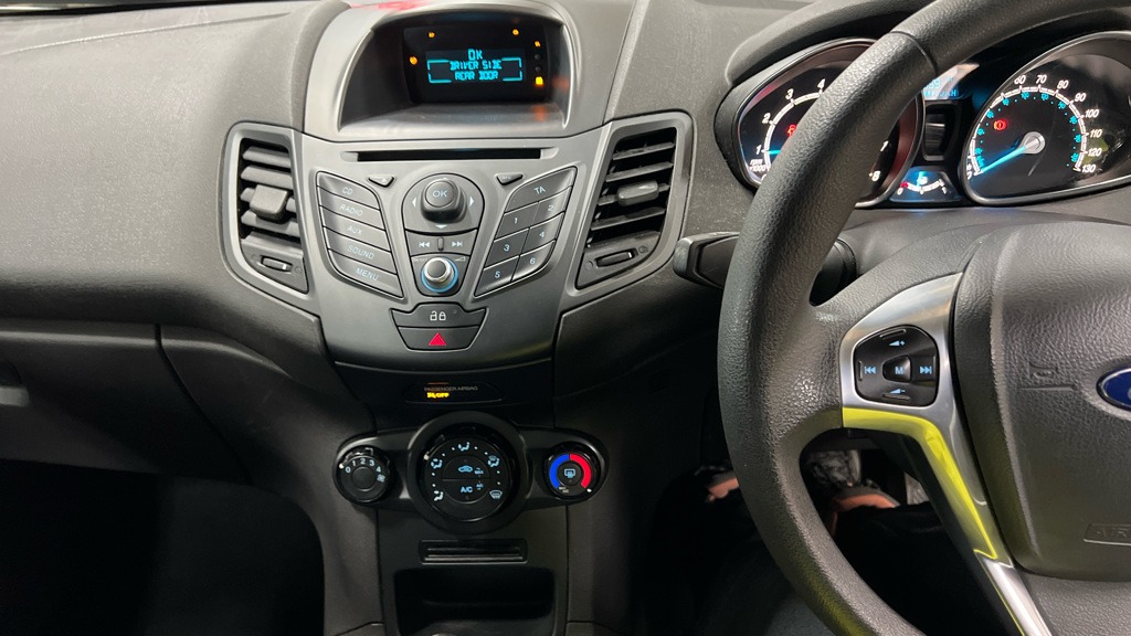 Used Ford Fiesta 2014 for sale - 77123637: Photo 10