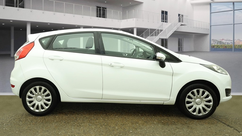 Used Ford Fiesta 2014 for sale - 77123637: Photo 4