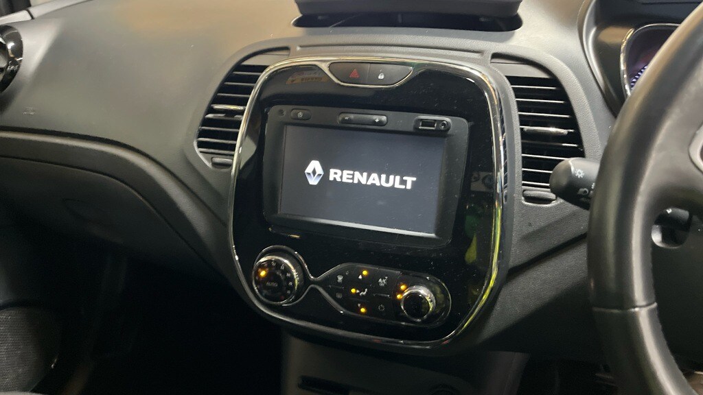 Used Renault Captur 2016 for sale - 77930615: Photo 11