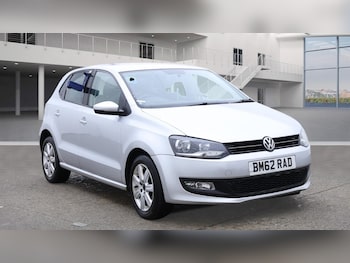Used Volkswagen Polo 2012 for sale - 76681910: Photo