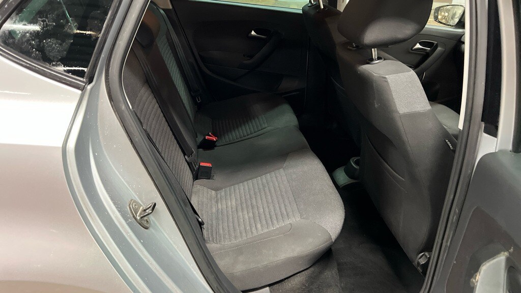 Used Volkswagen Polo 2012 for sale - 76681910: Photo 8