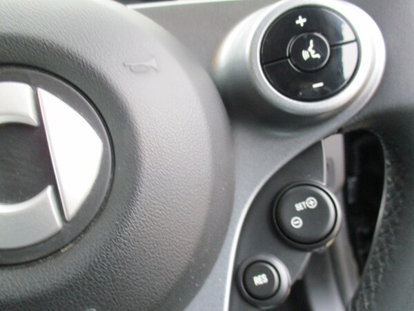 Used smart fortwo 2016 for sale - 76288536: Photo 15