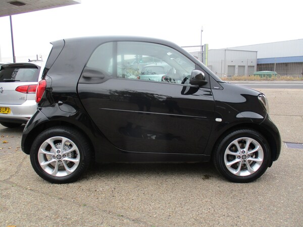 Used smart fortwo 2016 for sale - 76288536: Photo 2