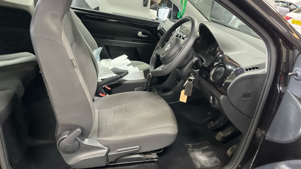 Used Volkswagen up! 2015 for sale - 77899307: Photo 9