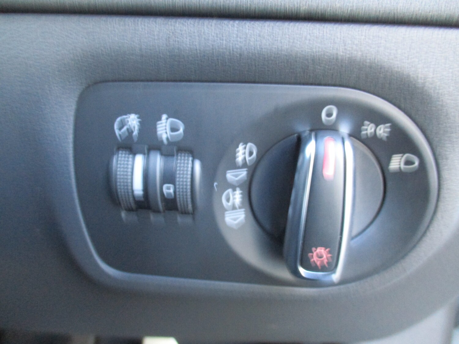 Used Audi TT 2011 for sale - 77434735: Photo 16