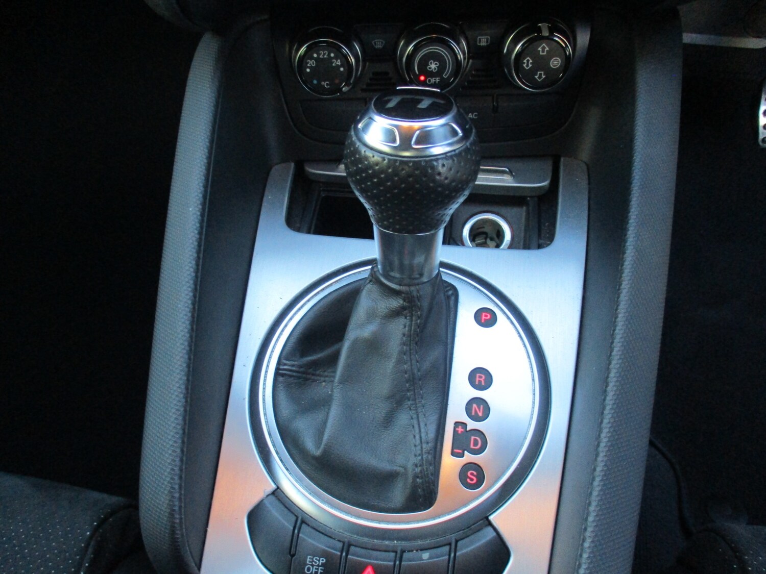 Used Audi TT 2011 for sale - 77434735: Photo 17