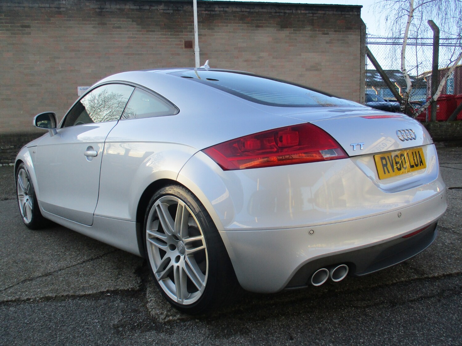 Used Audi TT 2011 for sale - 77434735: Photo 4