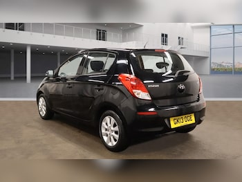 Used Hyundai i20 2013 for sale - 77429340: Photo