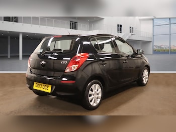 Used Hyundai i20 2013 for sale - 77429340: Photo