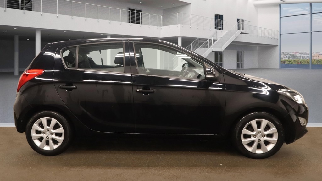Used Hyundai i20 2013 for sale - 77429340: Photo 5
