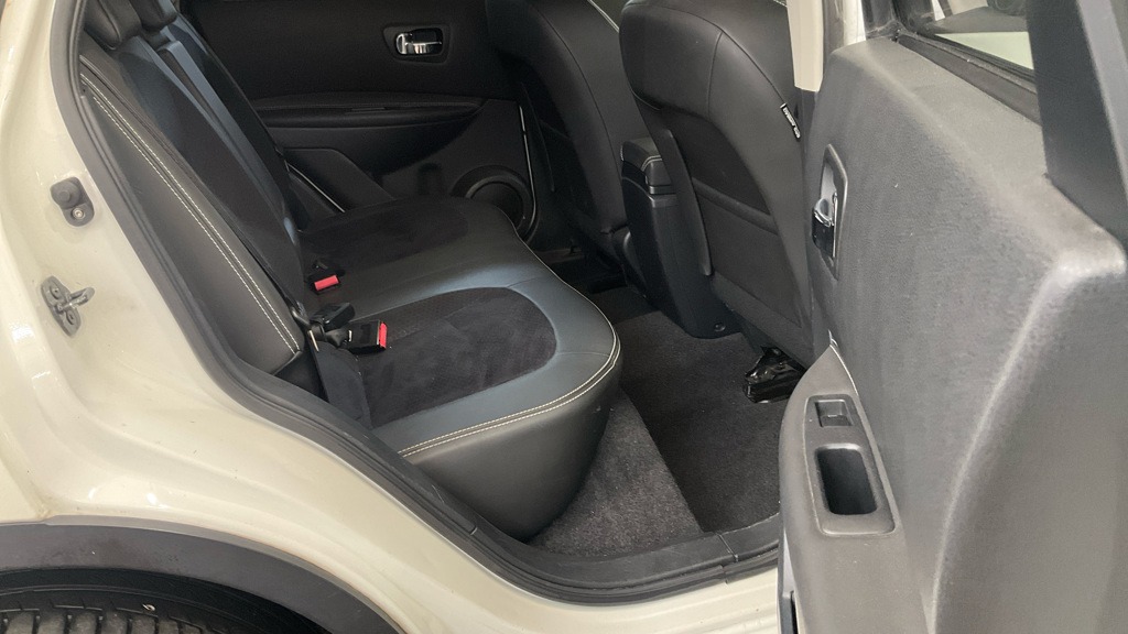 Used Nissan Qashqai 2013 for sale - 76330123: Photo 8