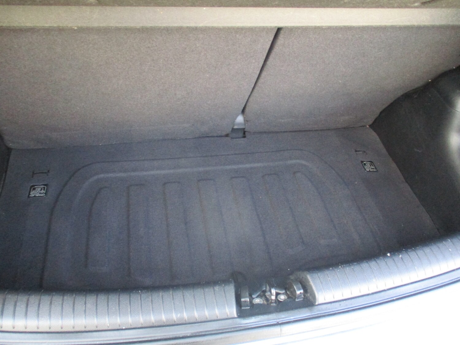 Used Hyundai i10 2014 for sale - 77194804: Photo 13