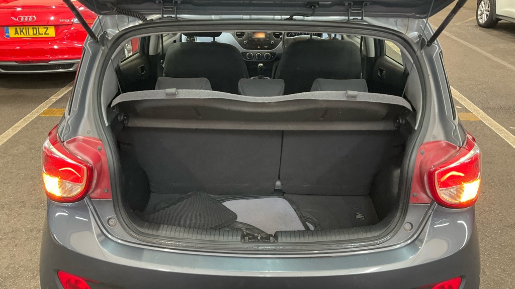 Used Hyundai i10 2014 for sale - 77194804: Photo 7