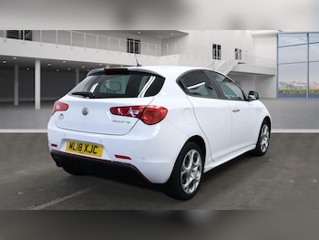 Used Alfa Romeo Giulietta 2018 for sale - 76611177: Photo